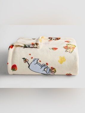 Disney Winnie the Pooh Big One Floral Plush Throw Blanket 5 ft x 6 ft Oversized